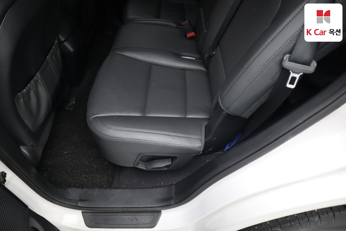 هيونداي سانتافي 2016 - صورة 21