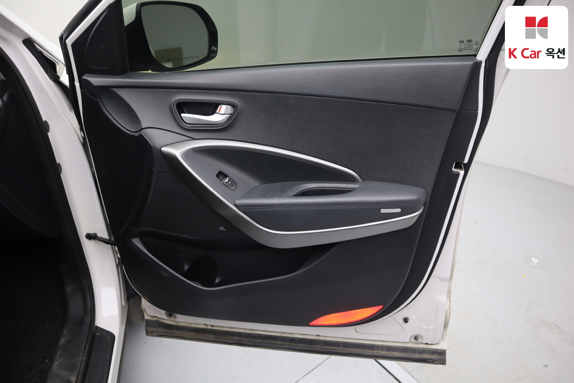 هيونداي سانتافي 2016 - صورة 27