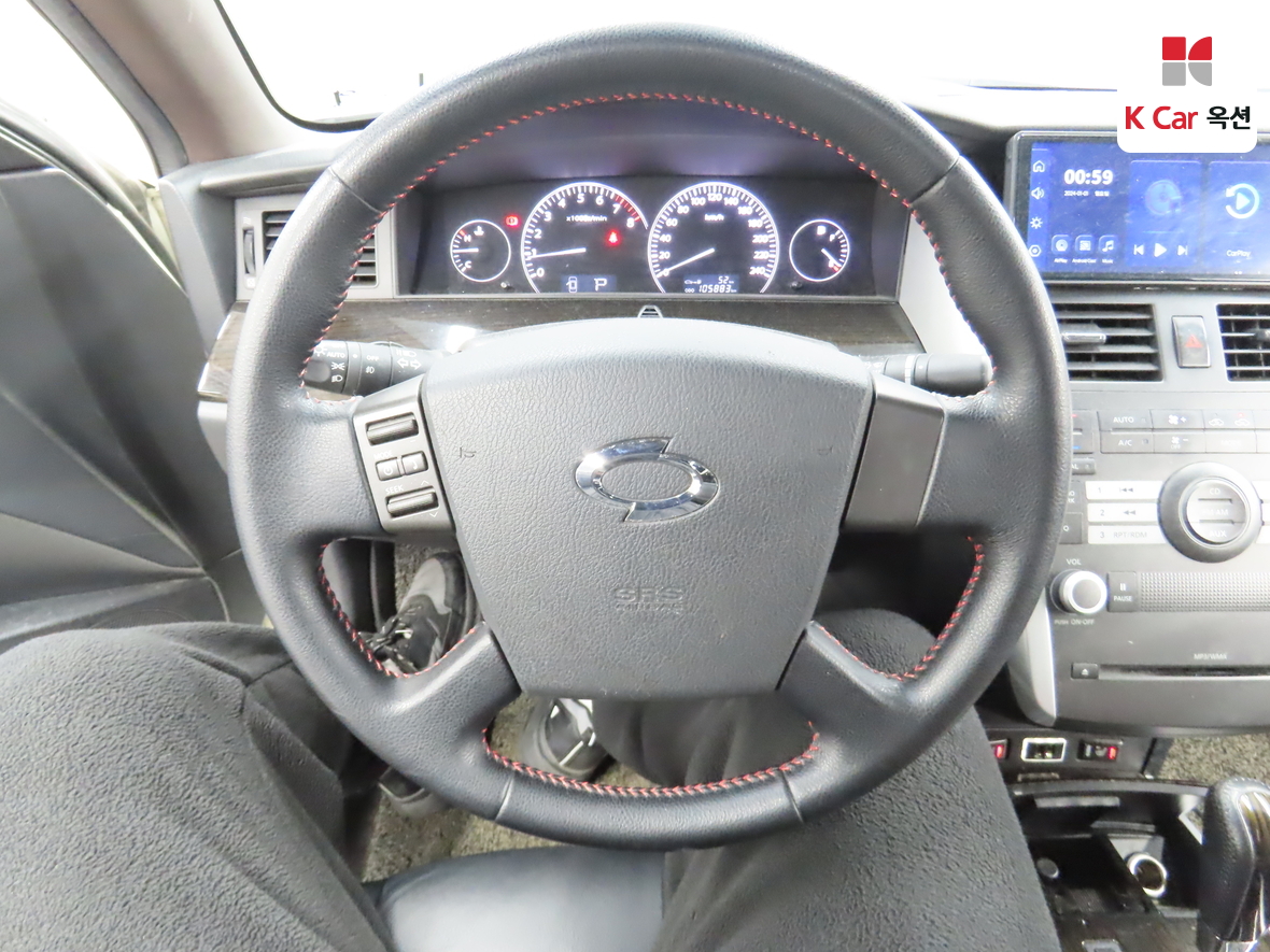 Renault Samsung SM7 2011 - Image 10