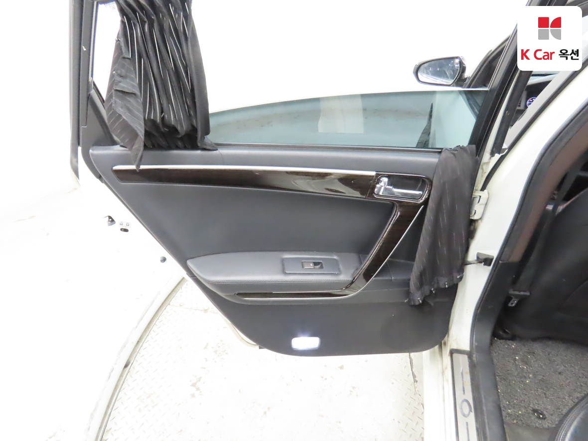Renault Samsung SM7 2011 - Image 27