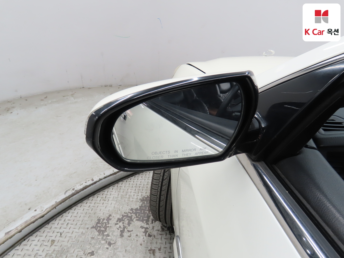 Renault Samsung SM7 2011 - Image 26