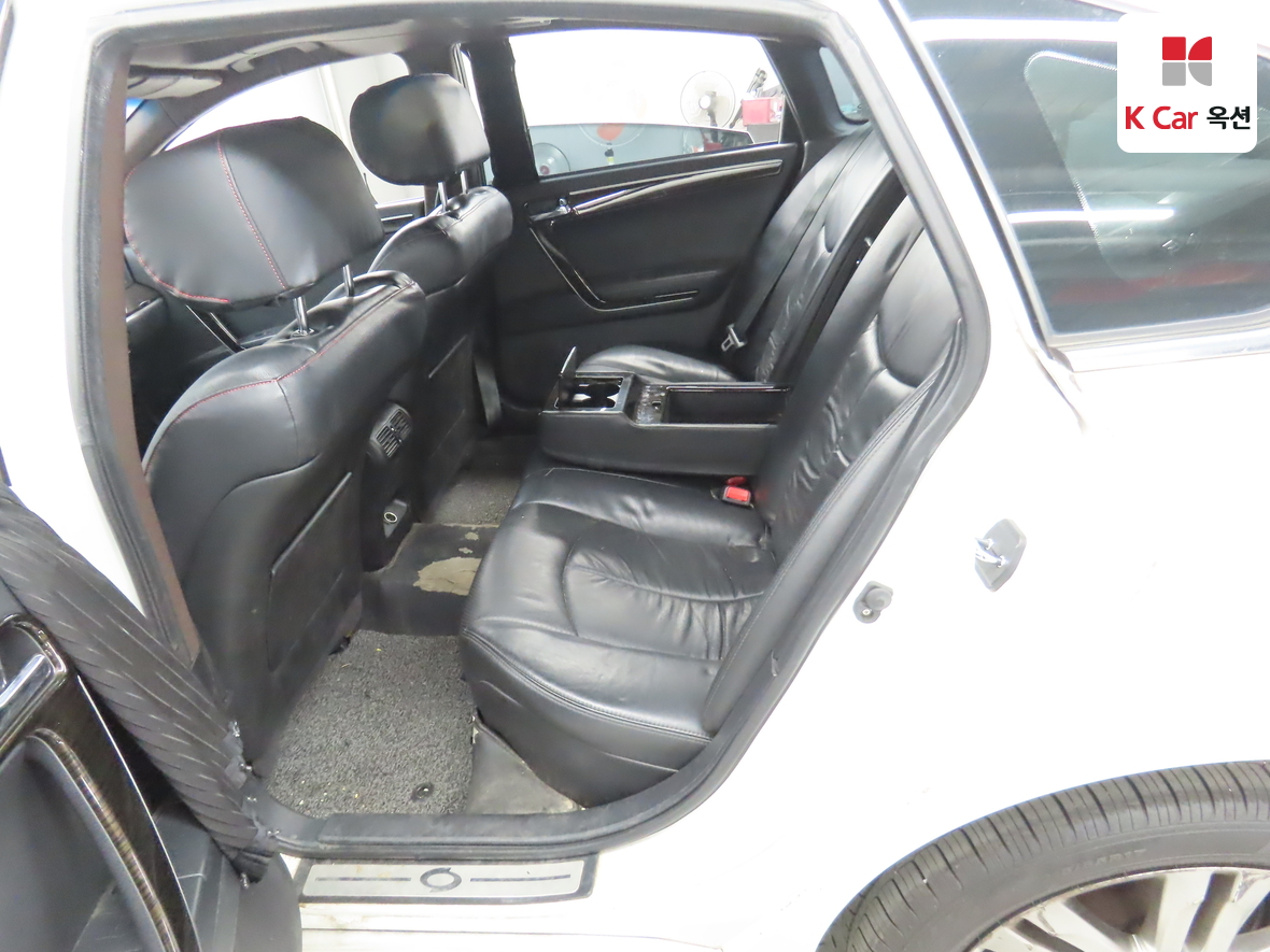 Renault Samsung SM7 2011 - Image 28