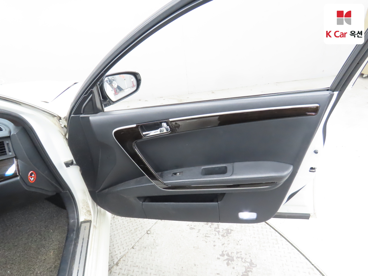 Renault Samsung SM7 2011 - Image 33