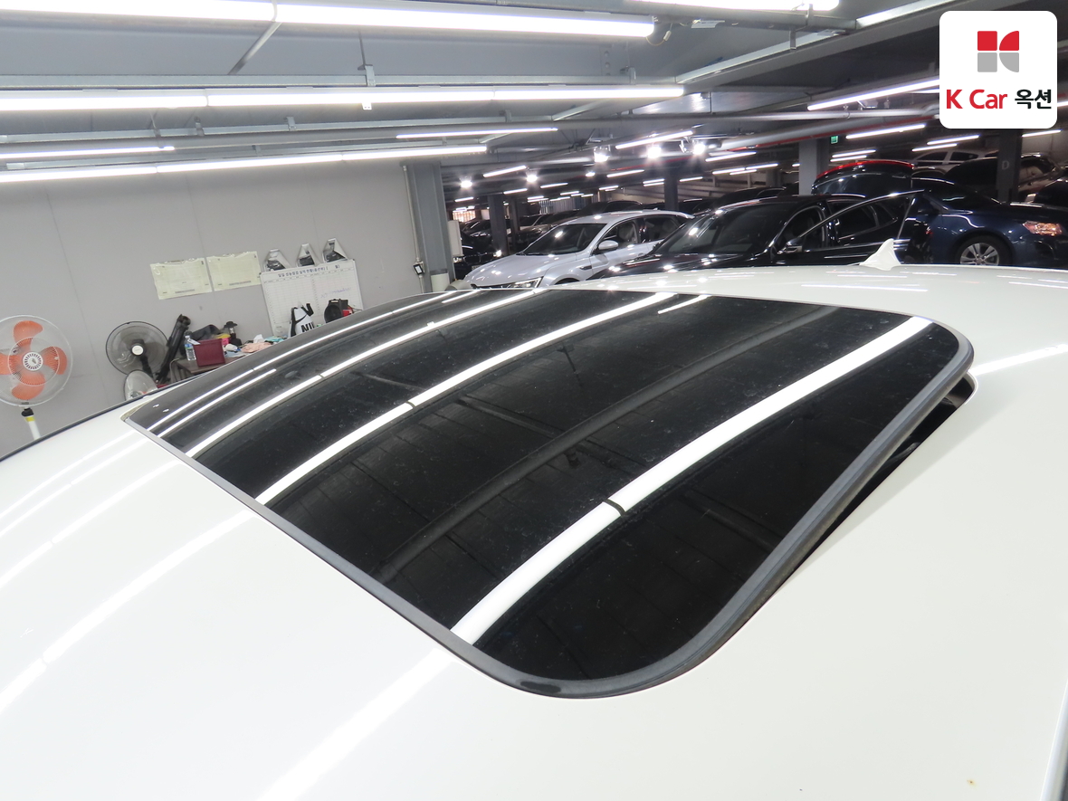 Renault Samsung SM7 2011 - Image 25