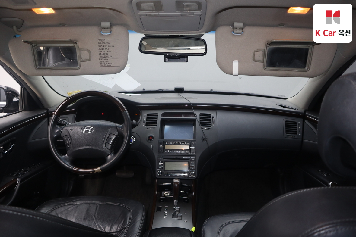 Hyundai Grandeur 2011 - Image 3