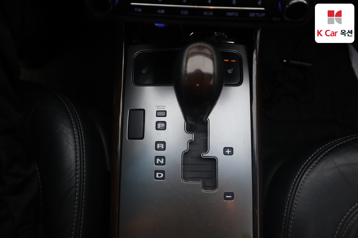 Hyundai Grandeur 2011 - Image 15