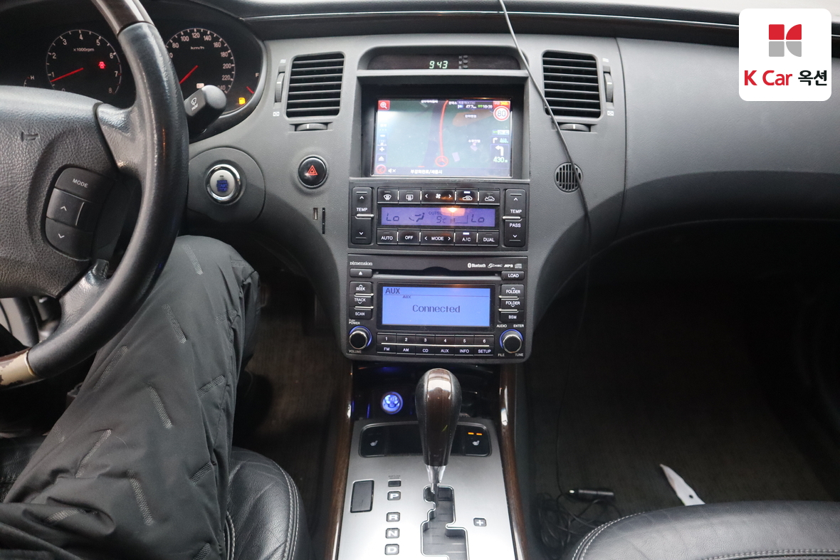 Hyundai Grandeur 2011 - Image 6