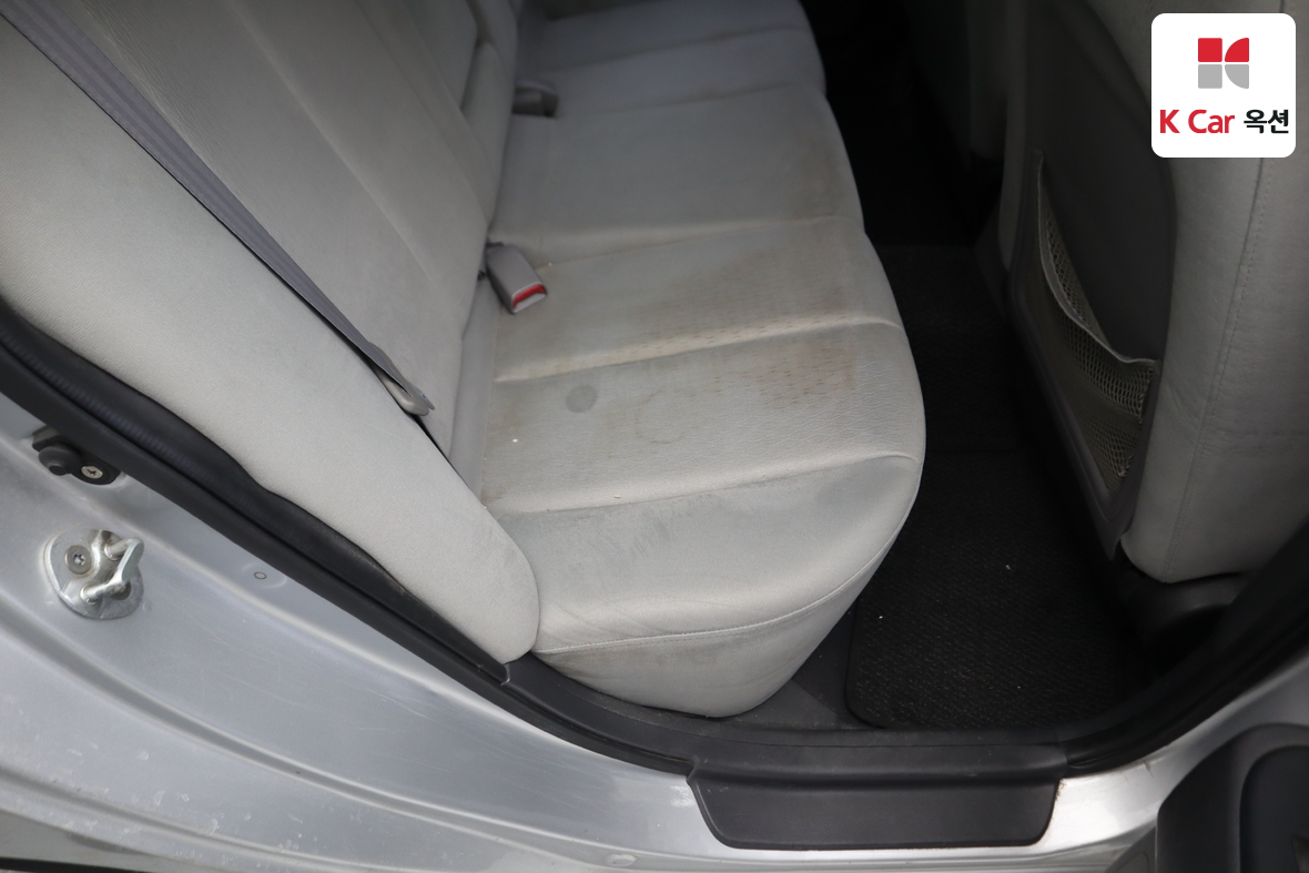 هيونداي إلانترا 2008 - صورة 26