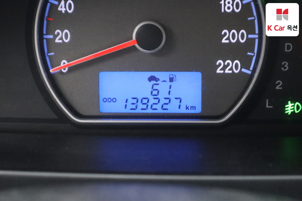 هيونداي إلانترا 2008 - صورة 4