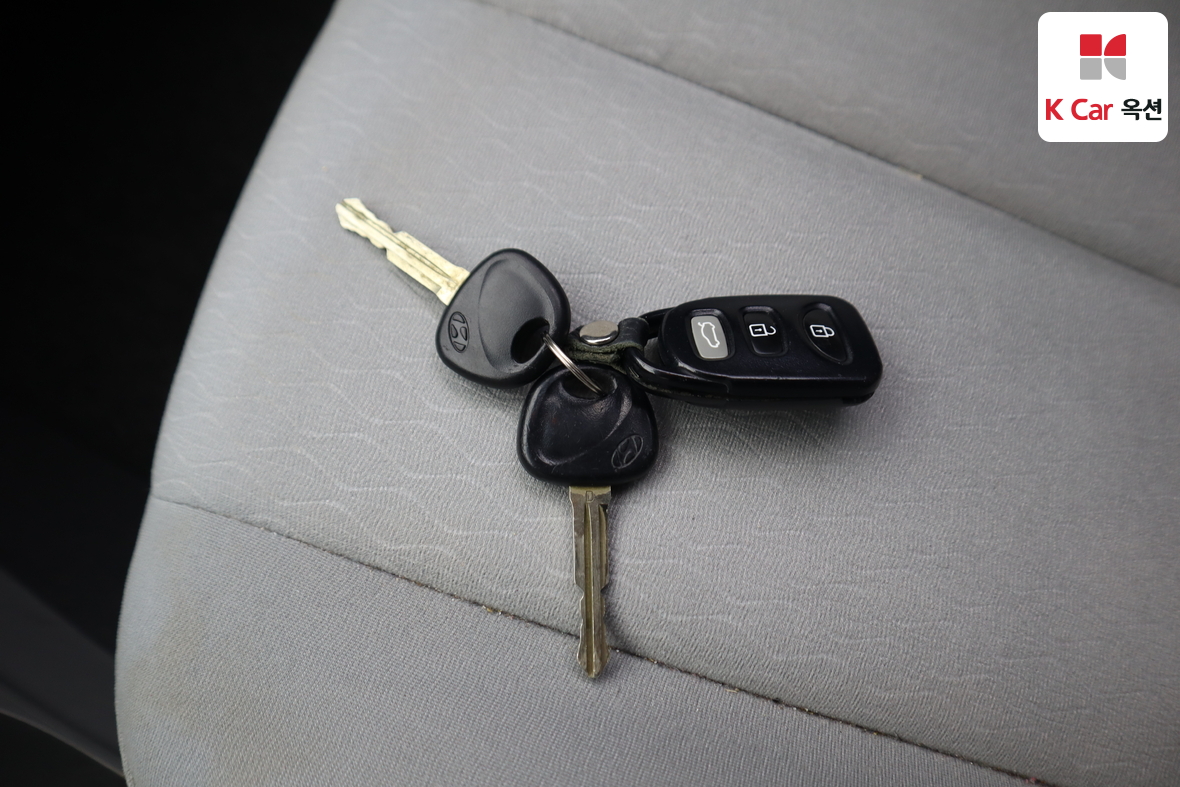 هيونداي إلانترا 2008 - صورة 17