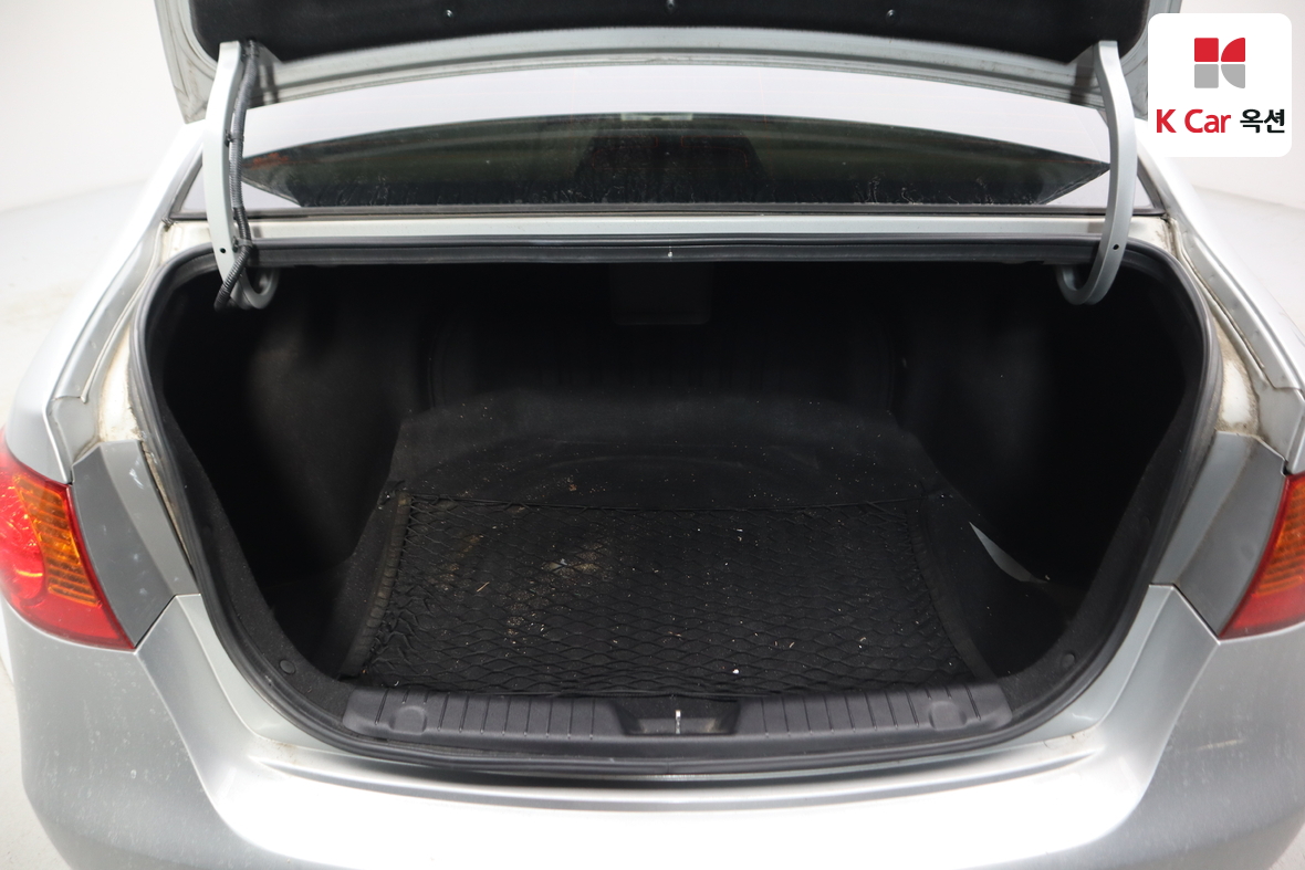 هيونداي إلانترا 2008 - صورة 24