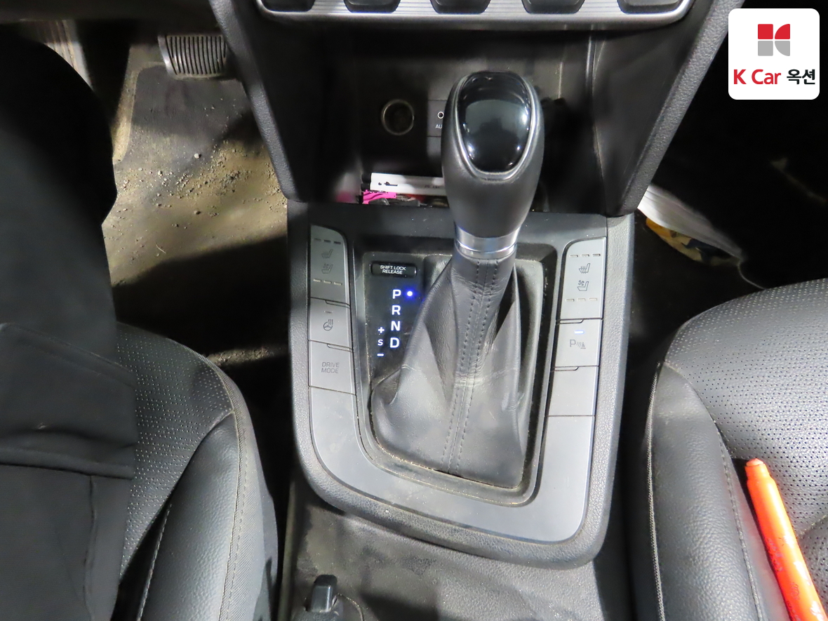 Hyundai Elantra 2020 - Image 16