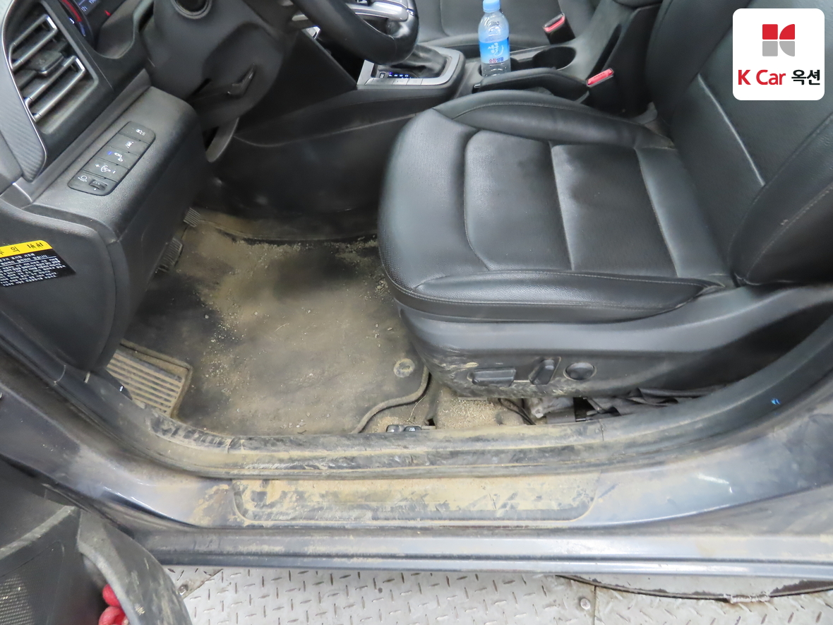 Hyundai Elantra 2020 - Image 18