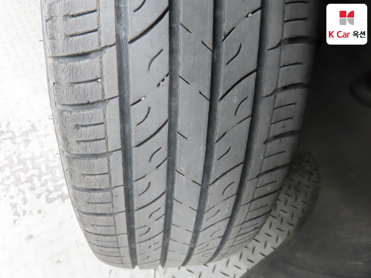 Hyundai Elantra 2020 - Image 32