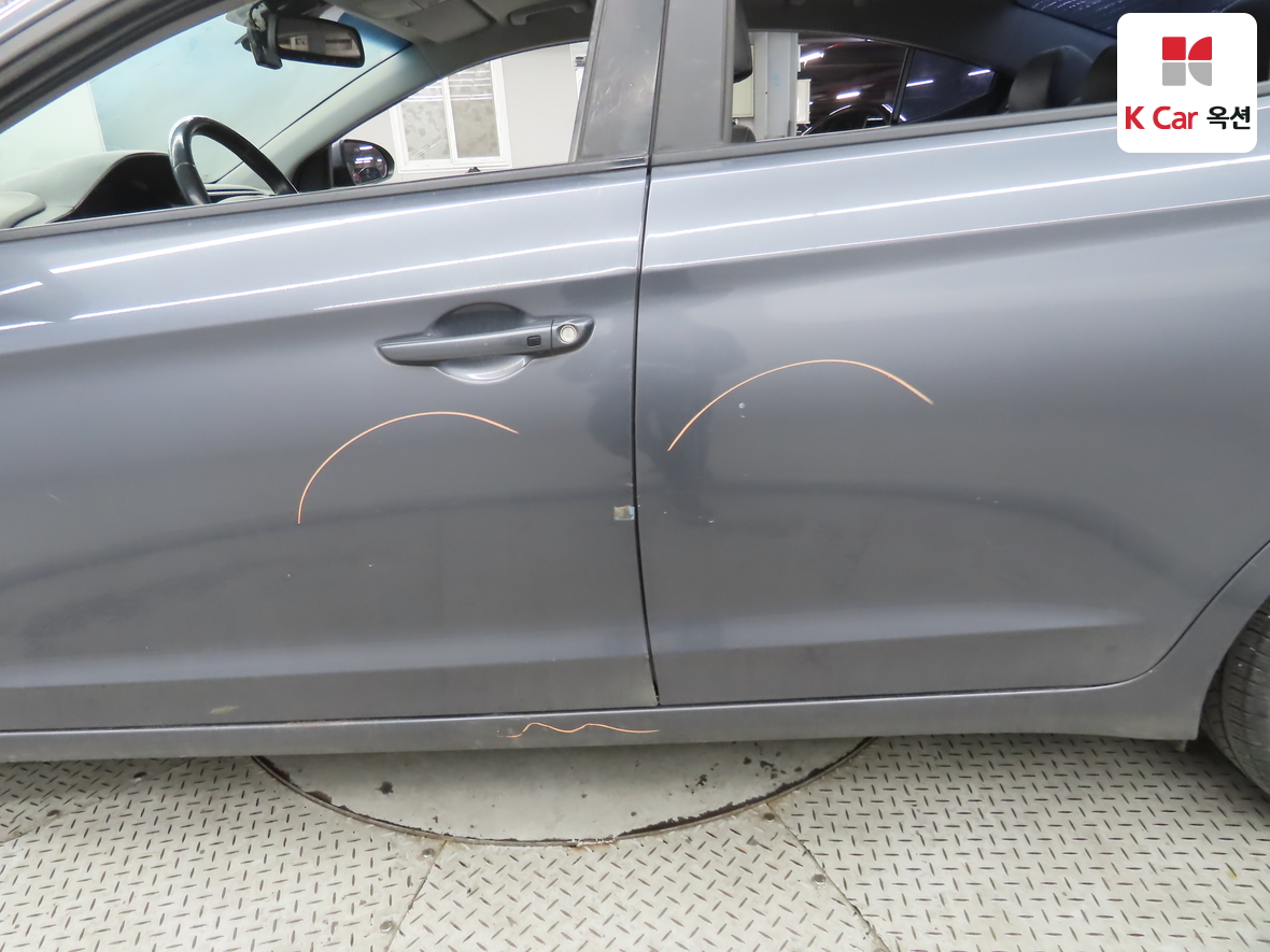 Hyundai Elantra 2020 - Image 36