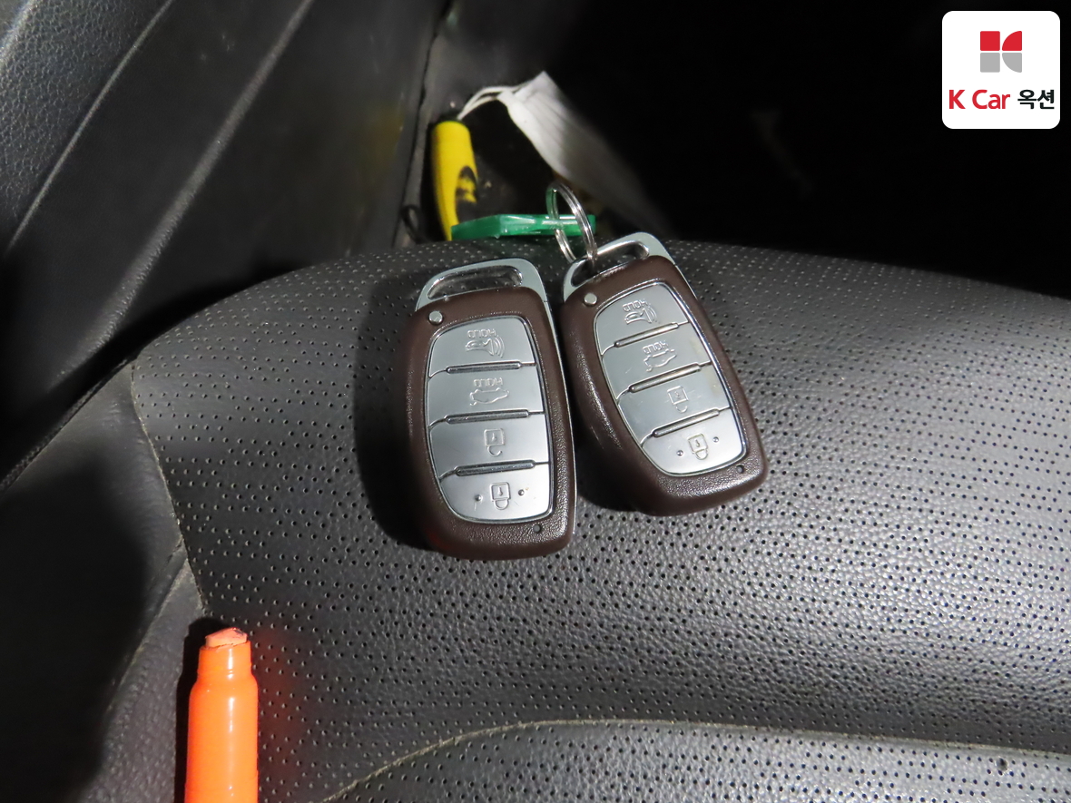 Hyundai Elantra 2020 - Image 17