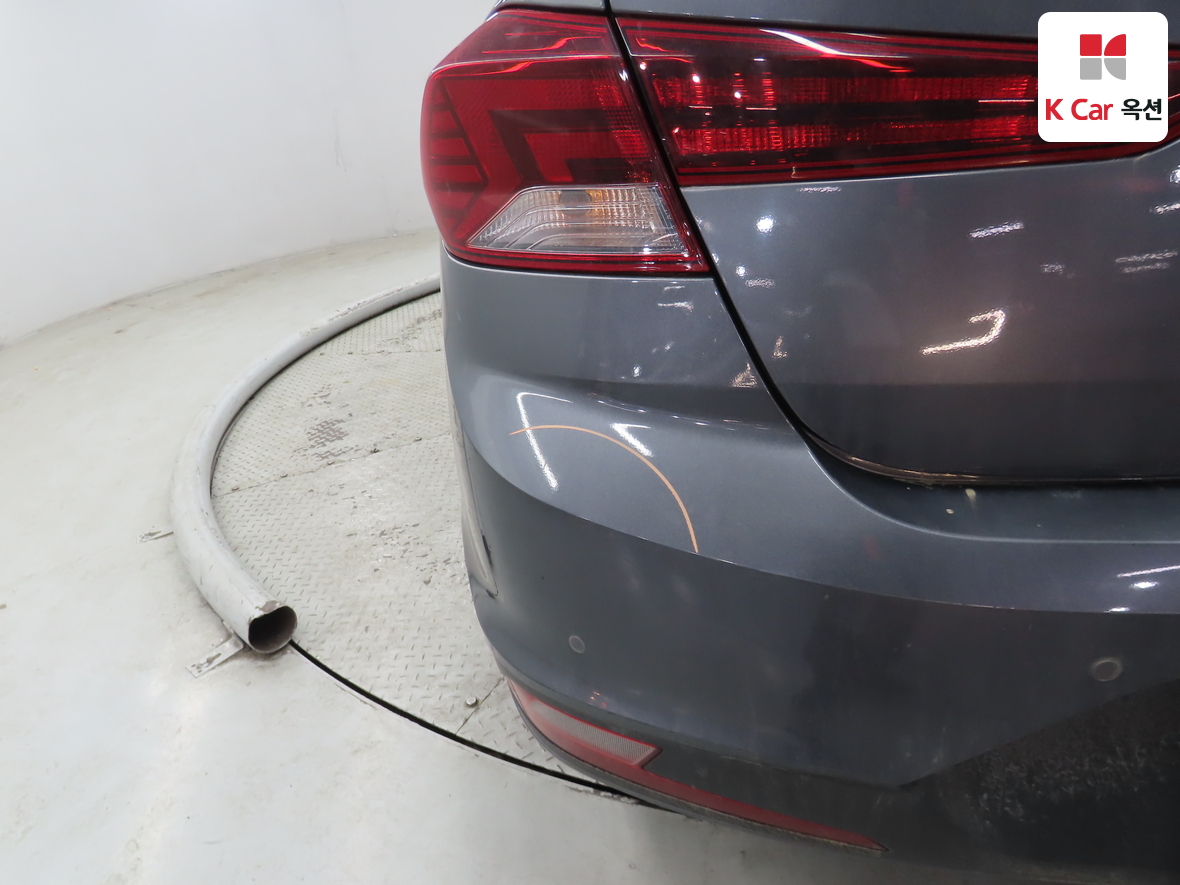 Hyundai Elantra 2020 - Image 38