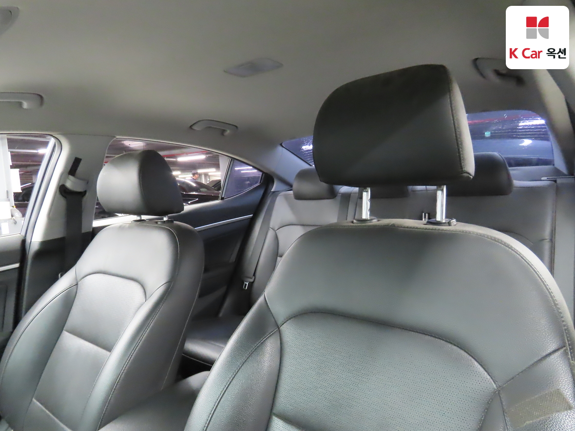 Hyundai Elantra 2020 - Image 19