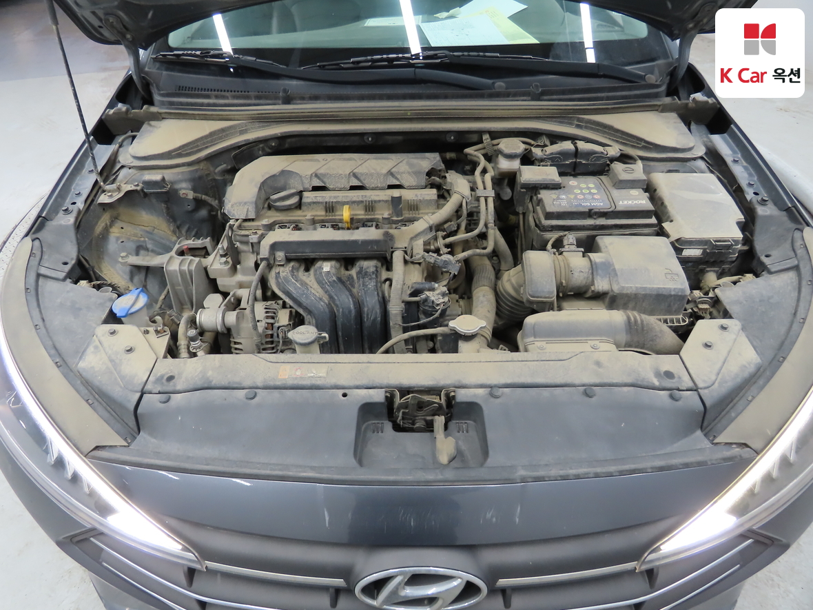 Hyundai Elantra 2020 - Image 33