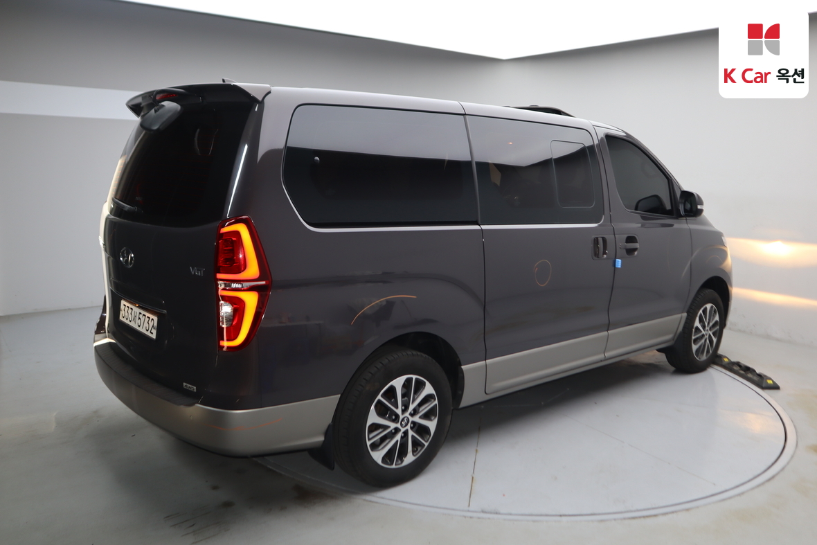 هيونداي جراند ستاريكس 2020 - صورة 2