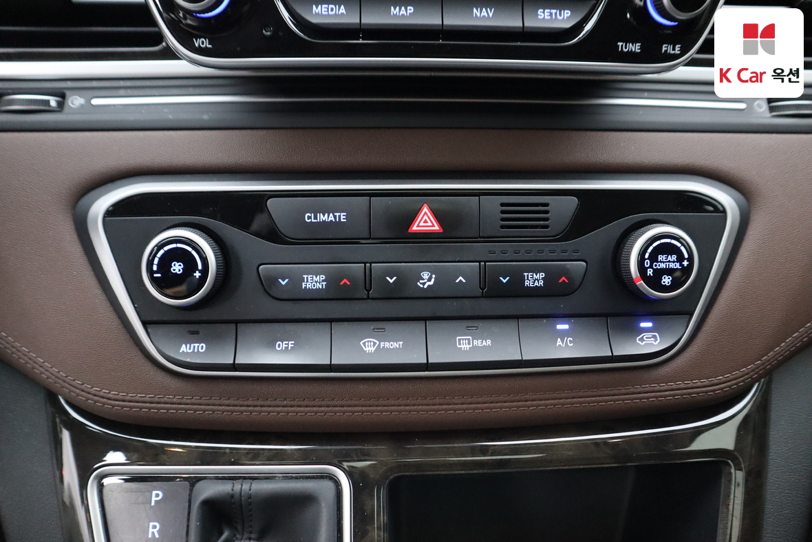 هيونداي جراند ستاريكس 2020 - صورة 15