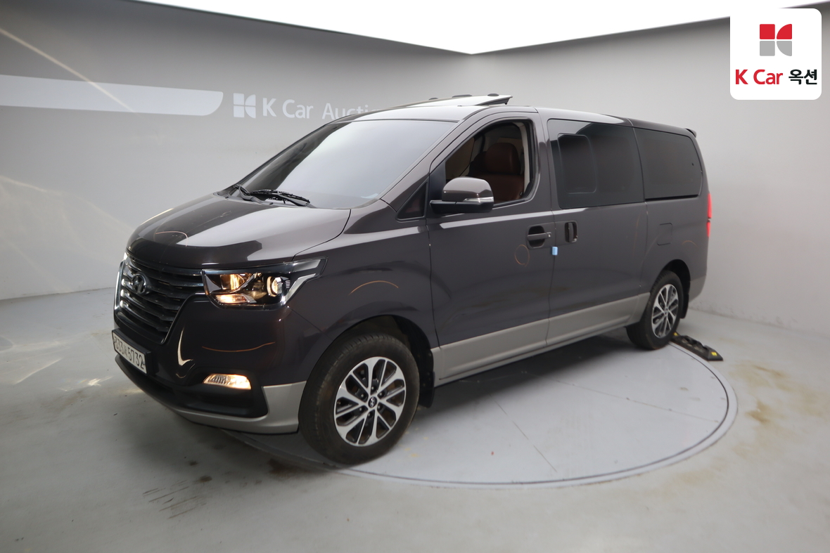 هيونداي جراند ستاريكس 2020 - صورة 1