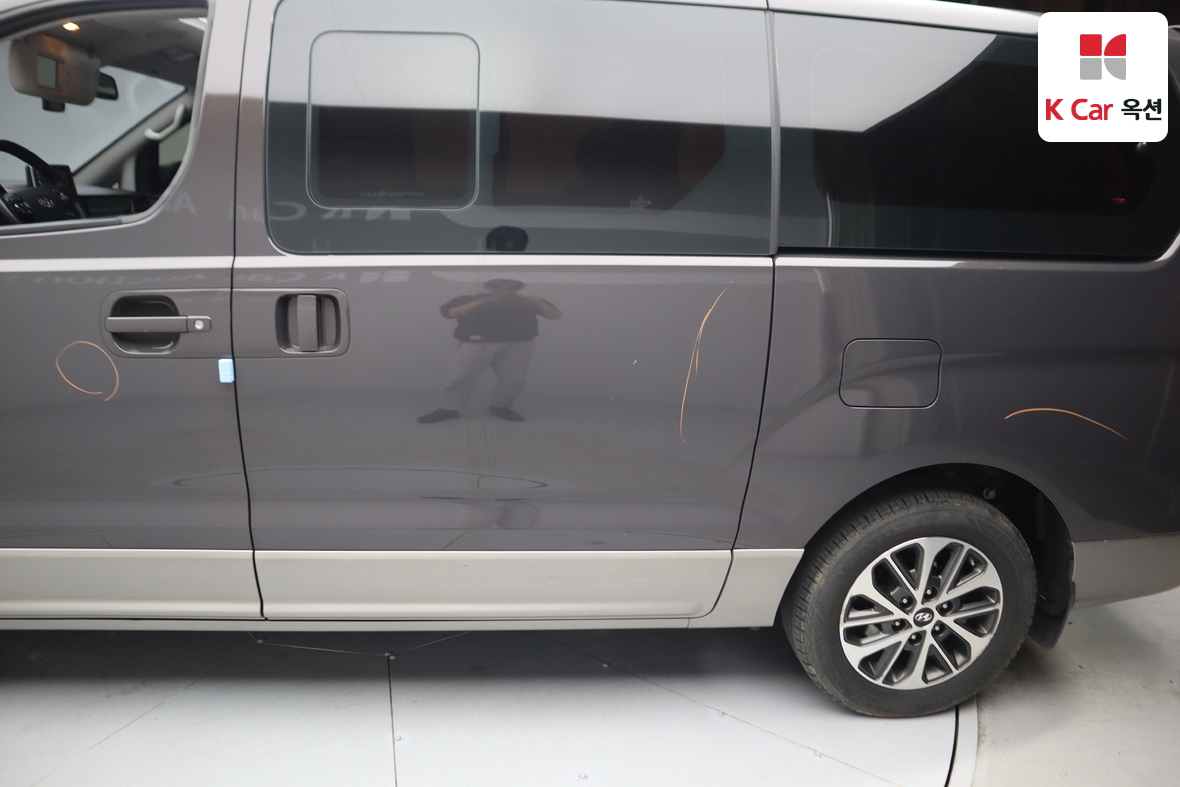 هيونداي جراند ستاريكس 2020 - صورة 43