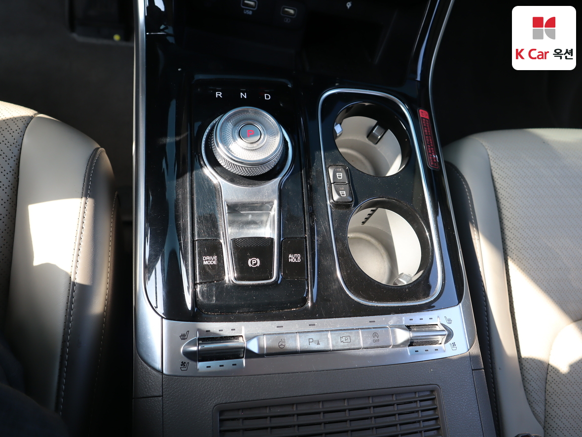 كيا كارنيفال 2023 - صورة 16