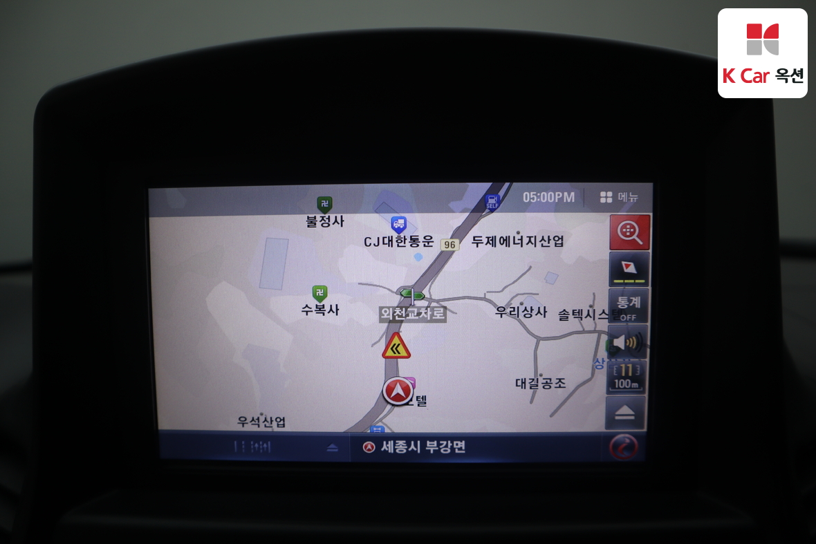 هيونداي سانتافي 2011 - صورة 13