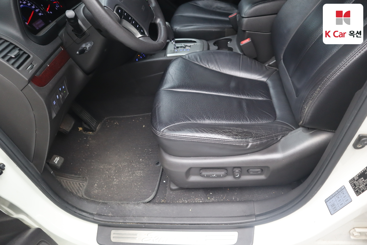 هيونداي سانتافي 2011 - صورة 20