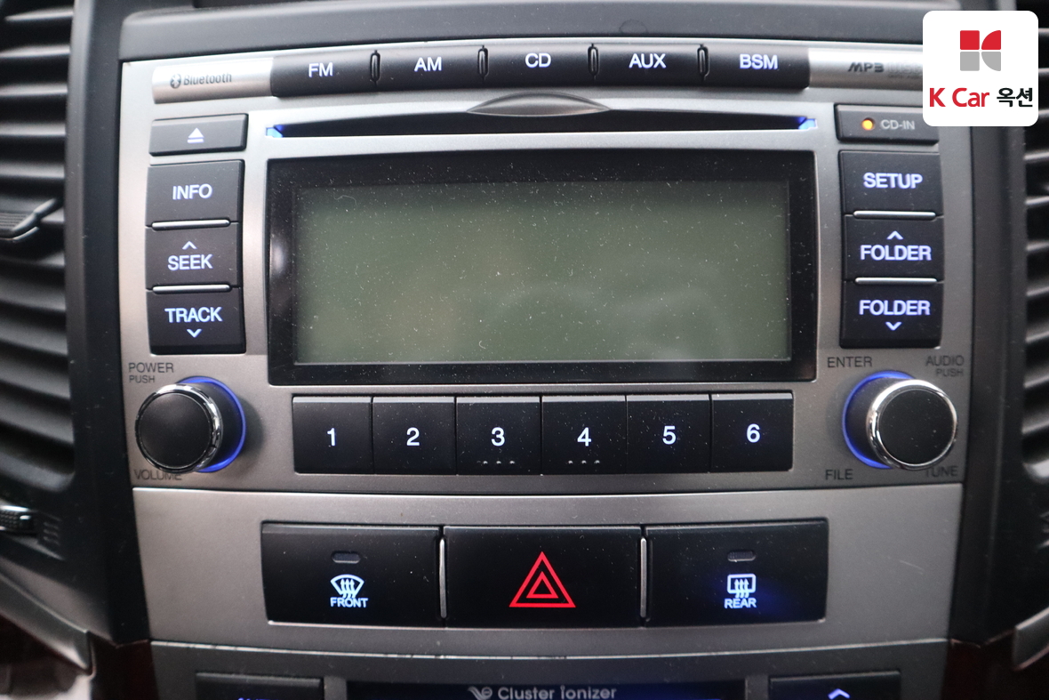 هيونداي سانتافي 2011 - صورة 14