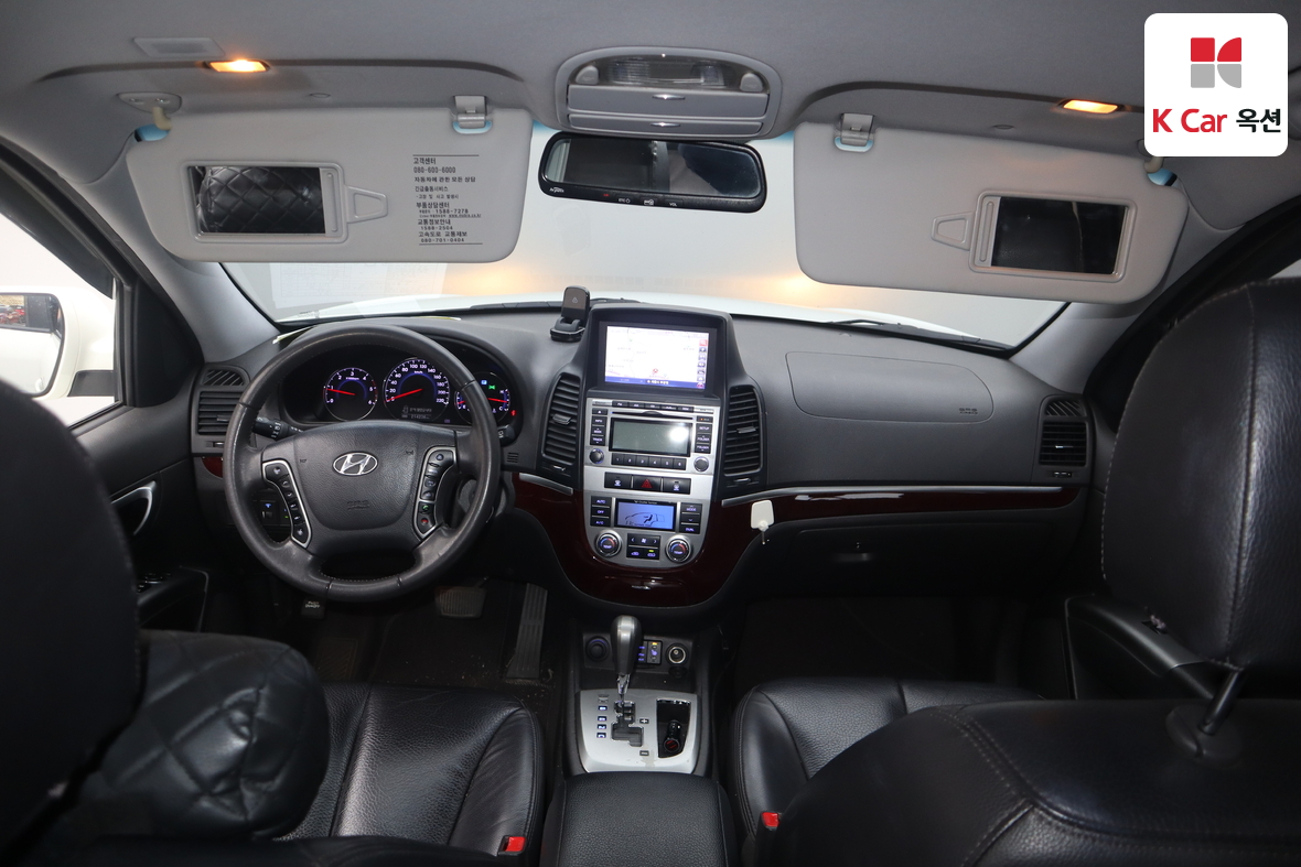 هيونداي سانتافي 2011 - صورة 3