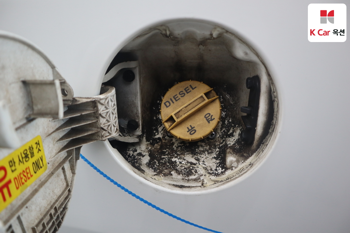 هيونداي سانتافي 2011 - صورة 25