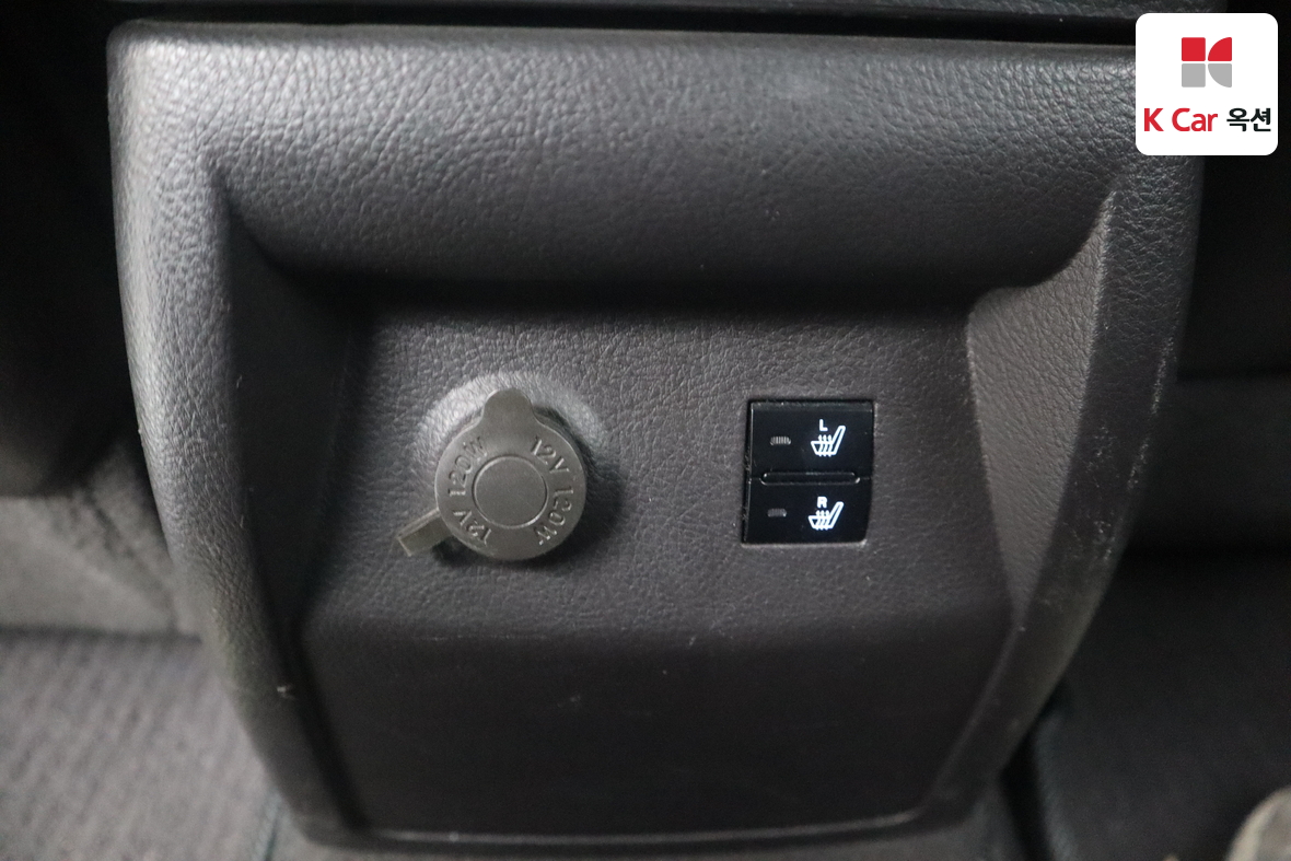 هيونداي سانتافي 2011 - صورة 24