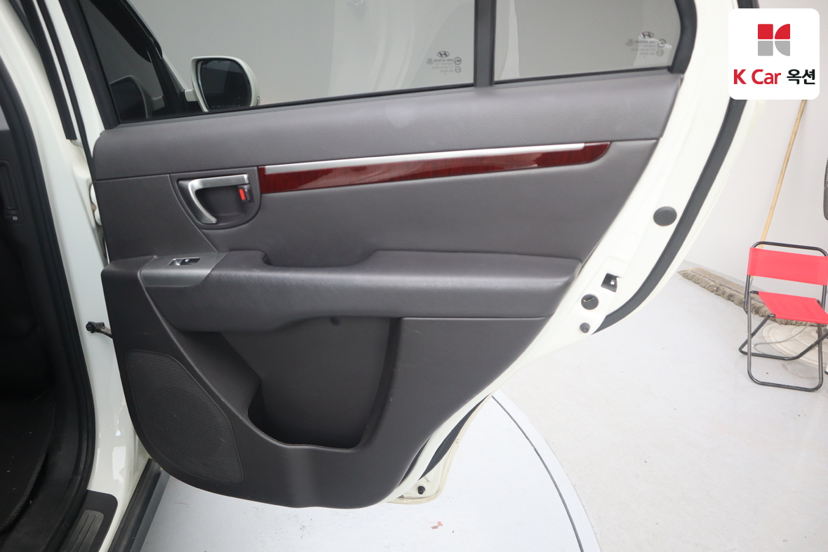 هيونداي سانتافي 2011 - صورة 28