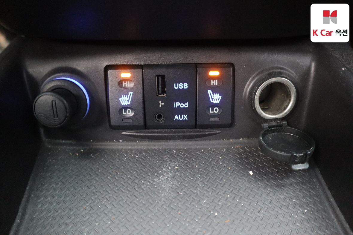 هيونداي سانتافي 2011 - صورة 16