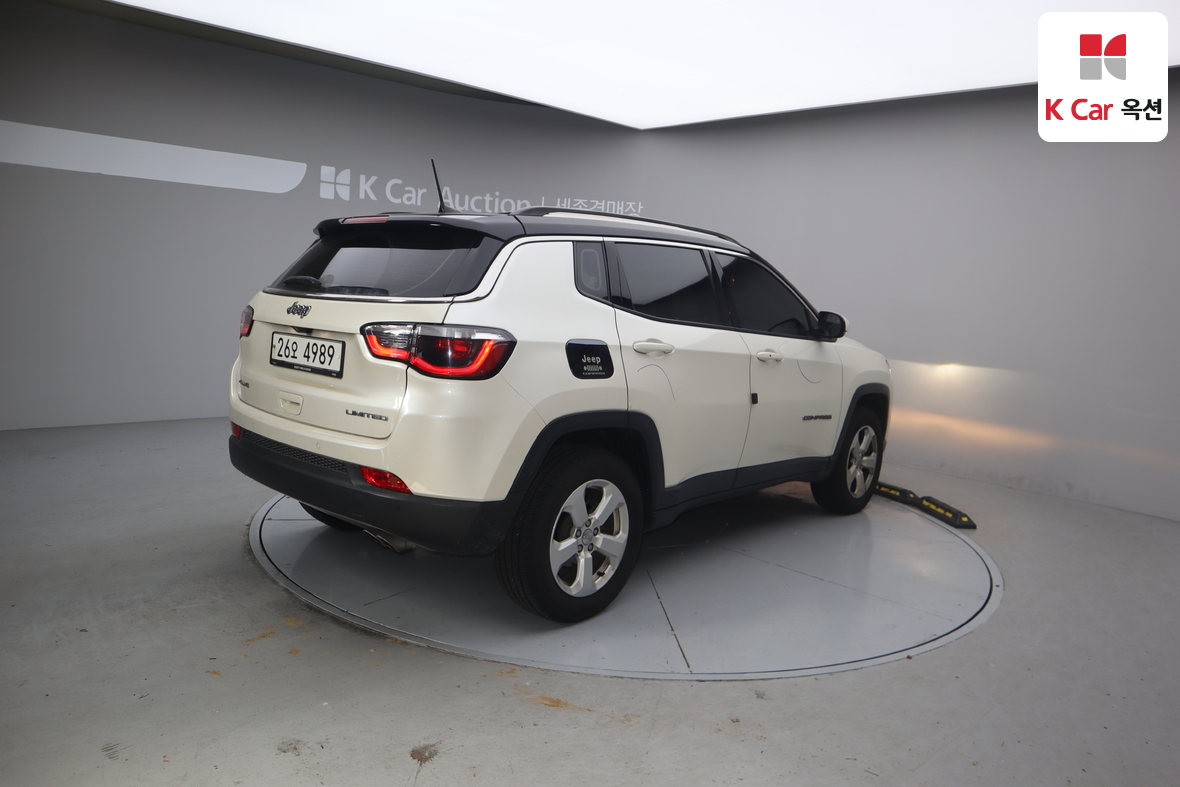 Jeep Compass 2018 - Image 2