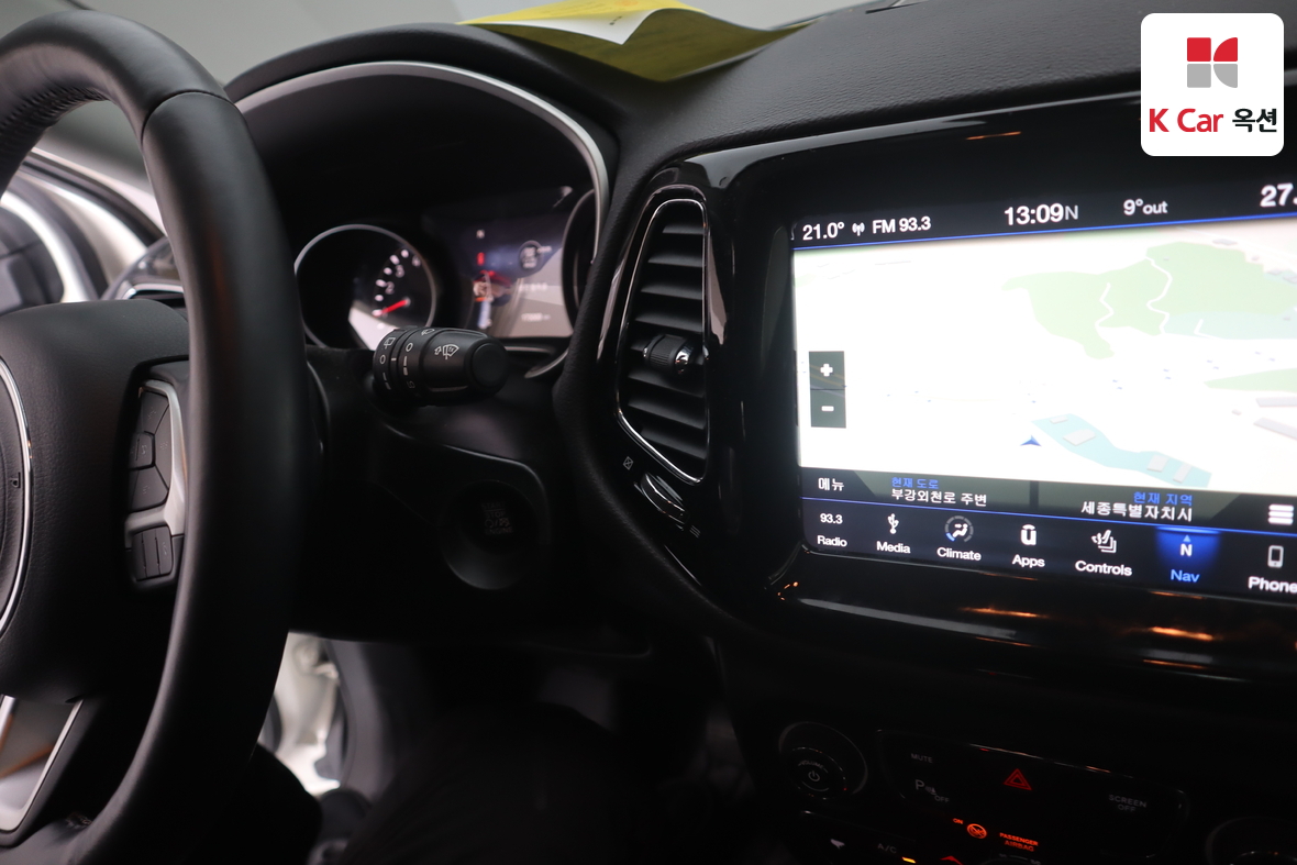 Jeep Compass 2018 - Image 11