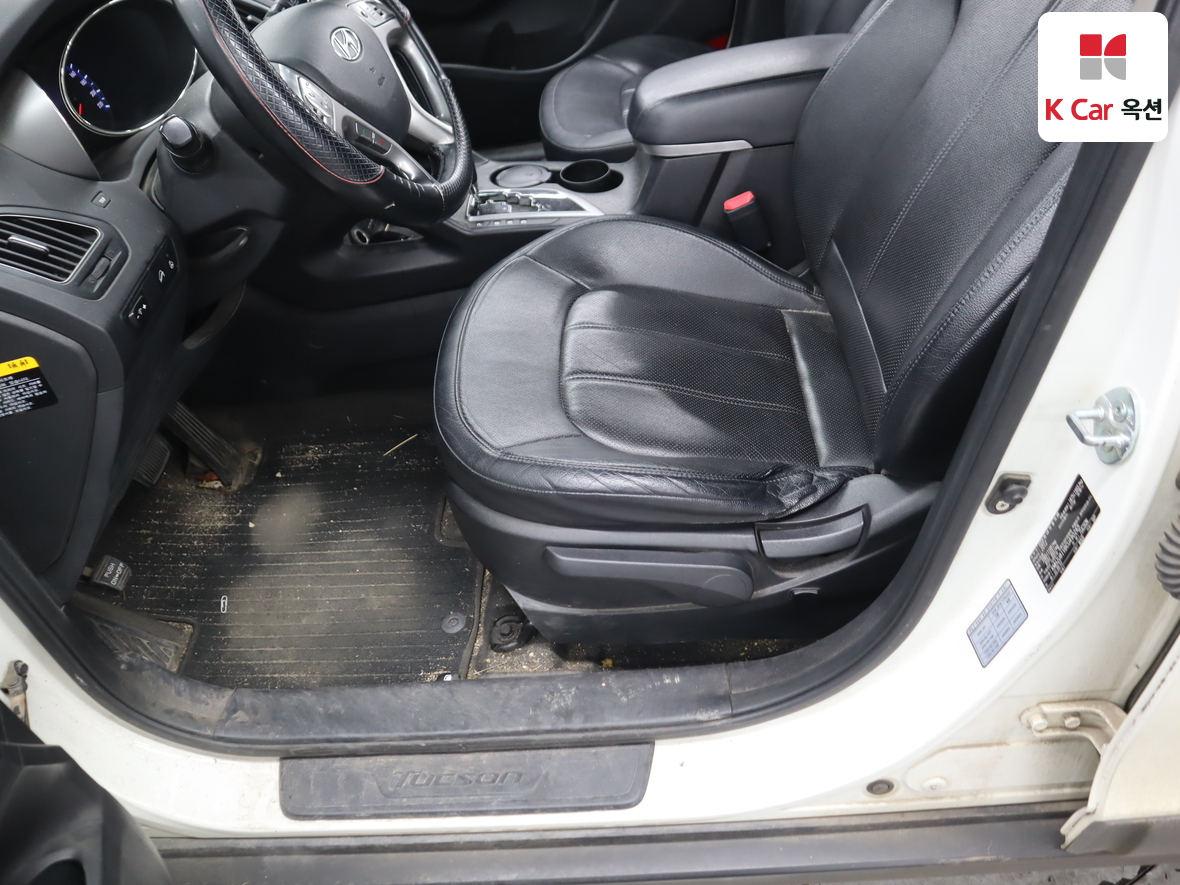 Hyundai Tucson 2012 - Image 18