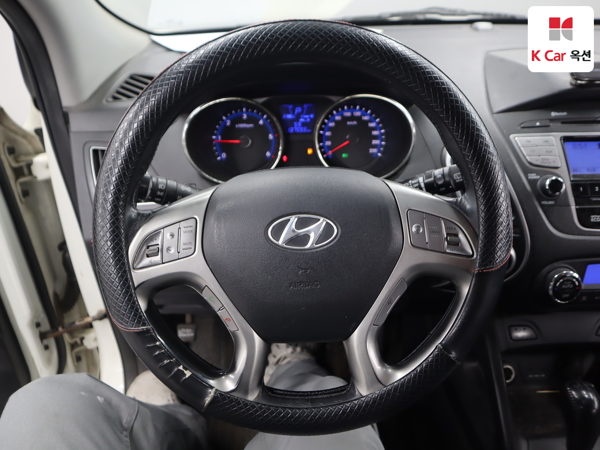 Hyundai Tucson 2012 - Image 10