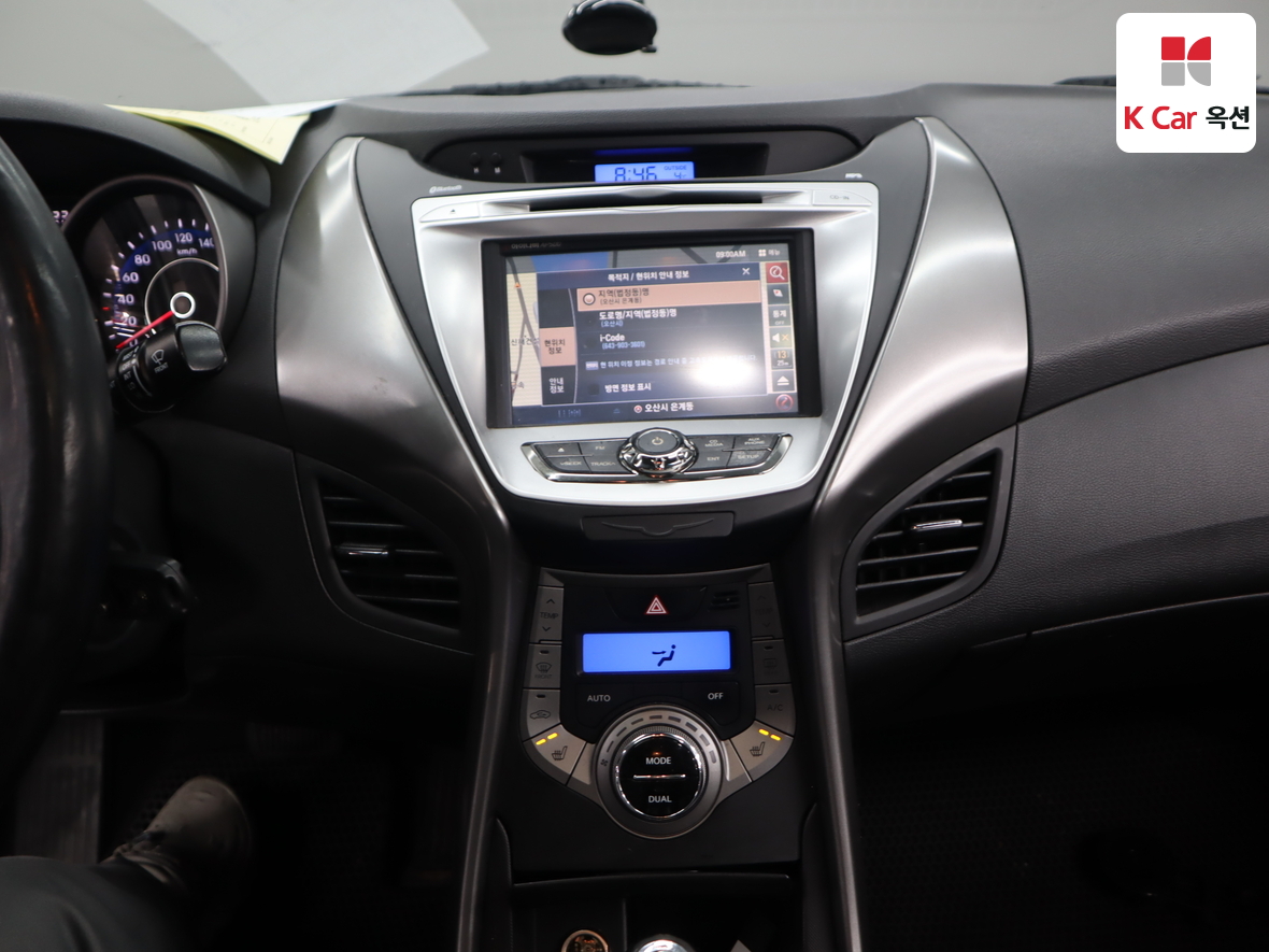 Hyundai Elantra 2013 - Image 6
