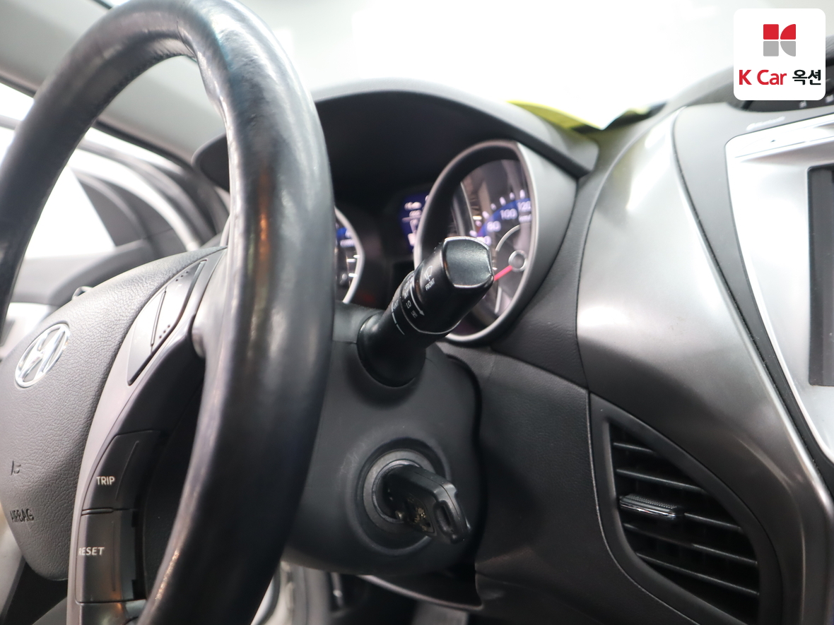 Hyundai Elantra 2013 - Image 11