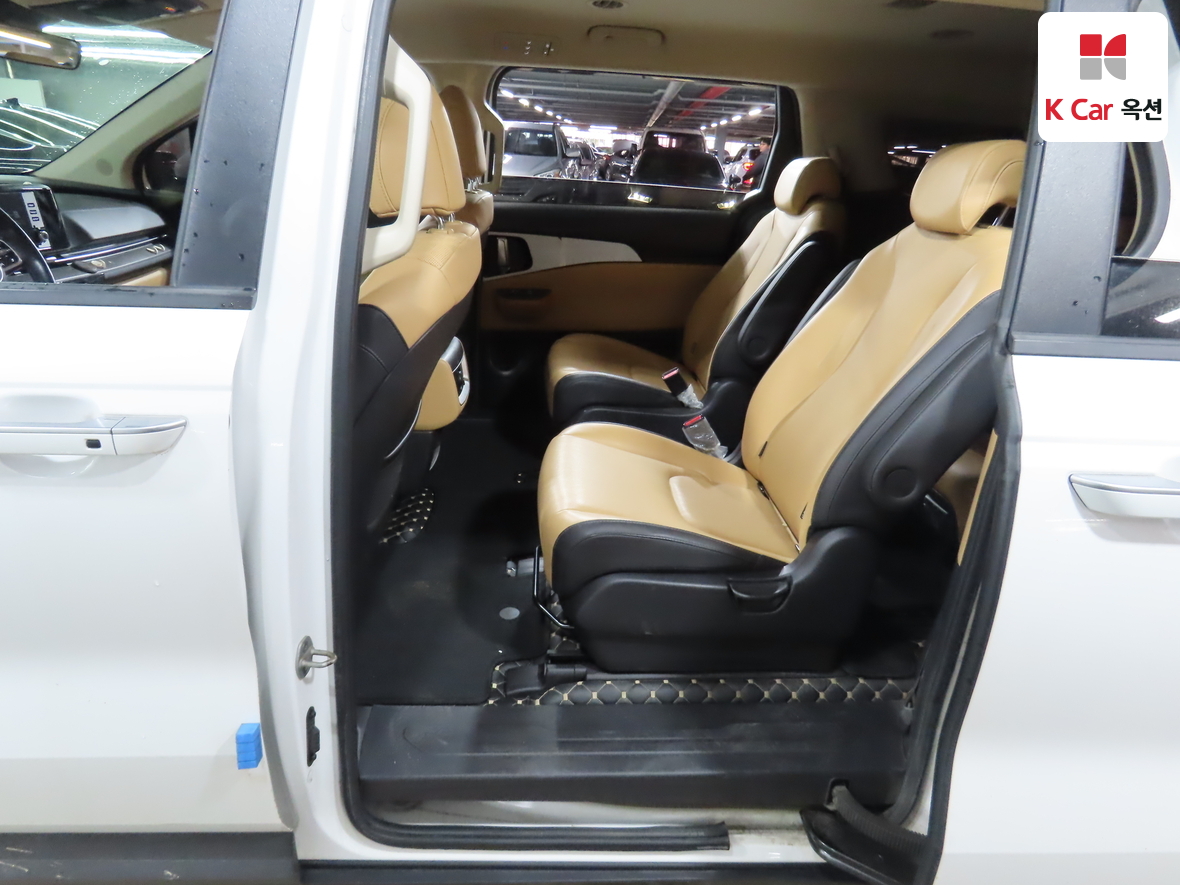 Kia Carnival 2021 - Image 22