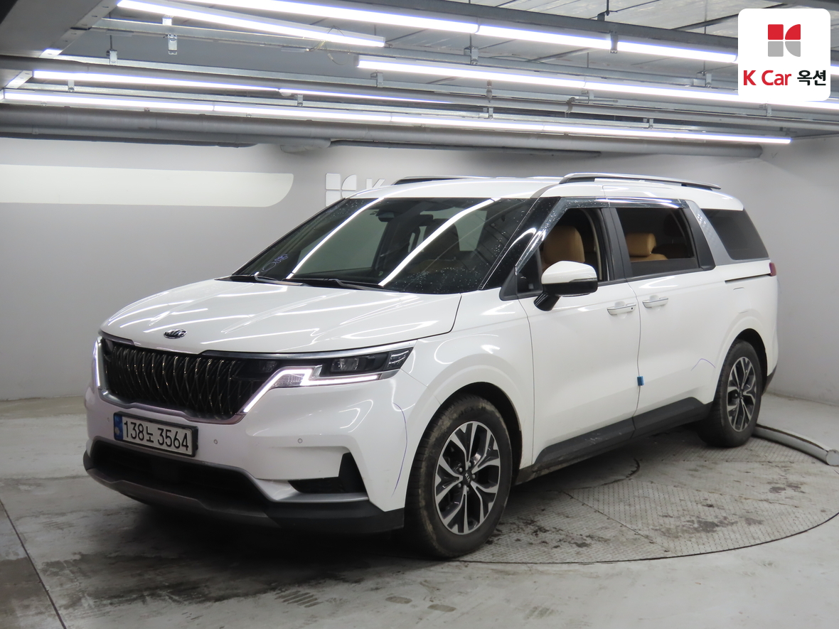 Kia Carnival 2021 - Image 1