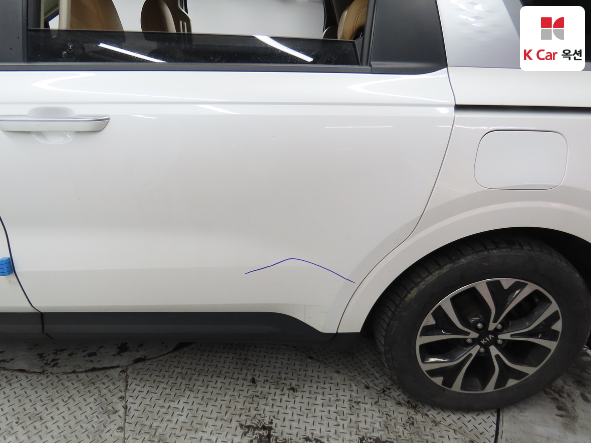 Kia Carnival 2021 - Image 35