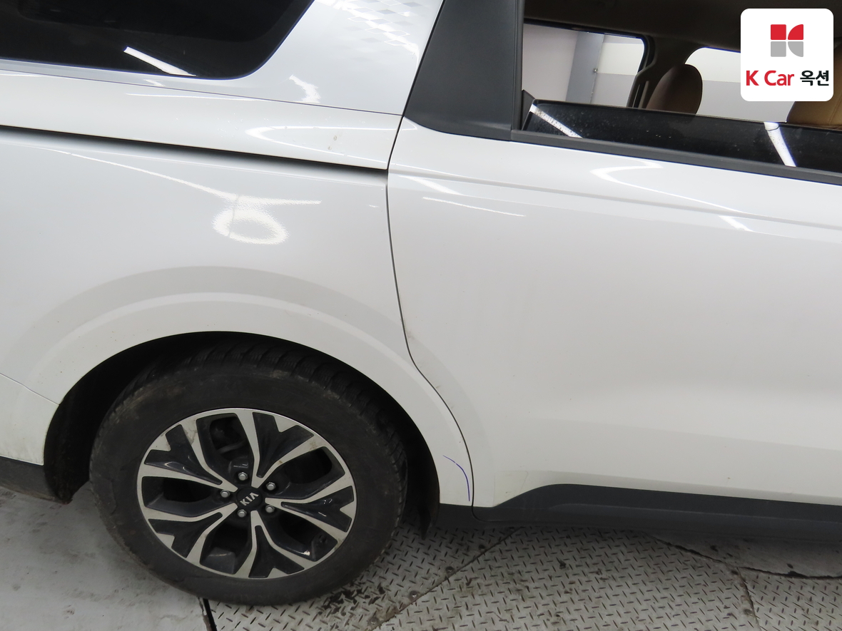 Kia Carnival 2021 - Image 36