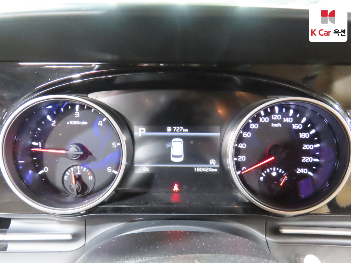 Kia Carnival 2021 - Image 5