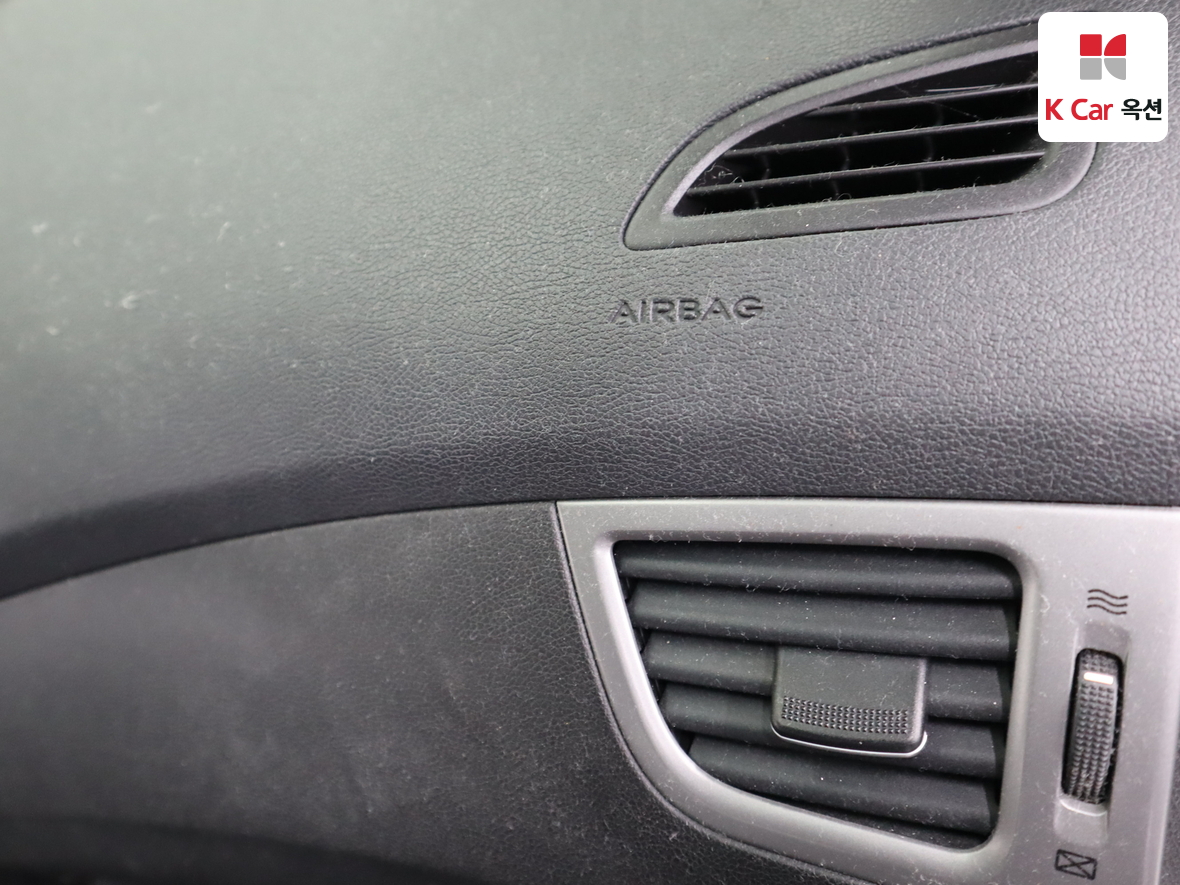 Hyundai Elantra 2014 - Image 28