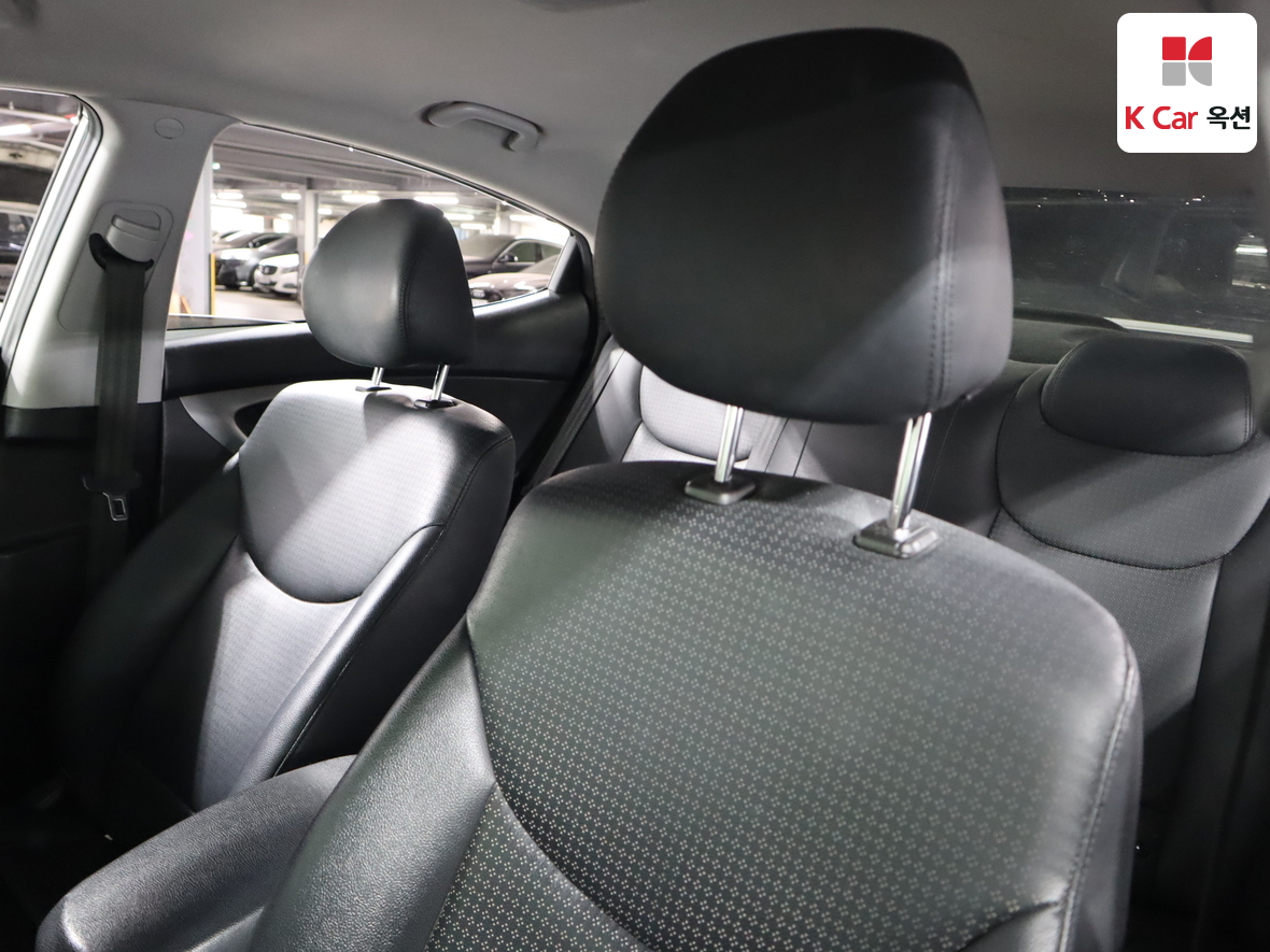 Hyundai Elantra 2014 - Image 18