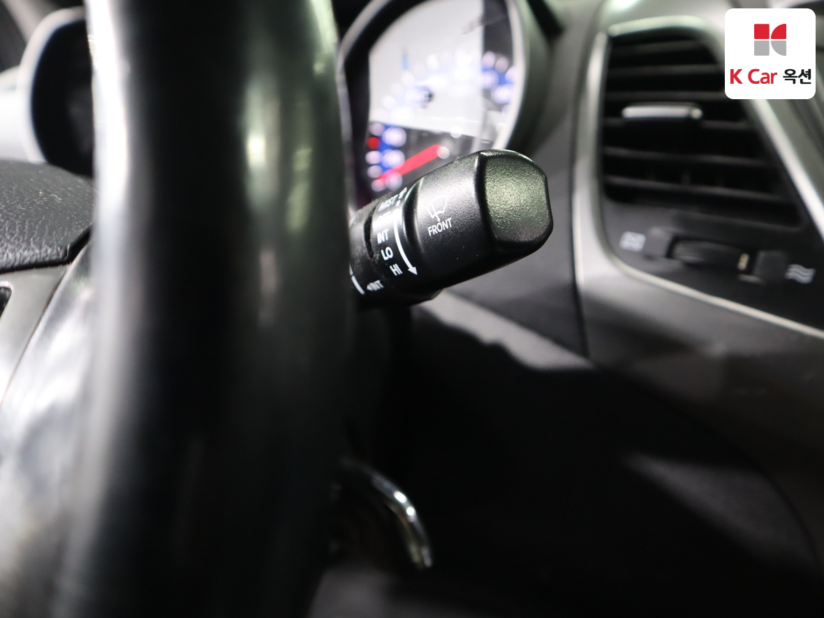 Hyundai Elantra 2014 - Image 11